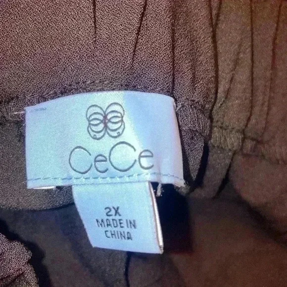 CeCe Essentials Black Crop pants size 2X NEW - Picture 6 of 10